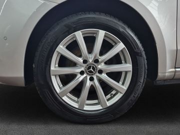 Mercedes V 220 - 7