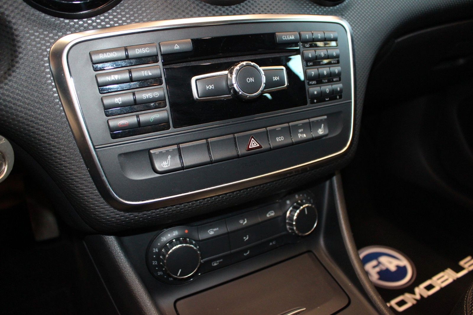 Fahrzeugabbildung Mercedes-Benz A 200 CDI *Bi-Xenon*PDC Navi