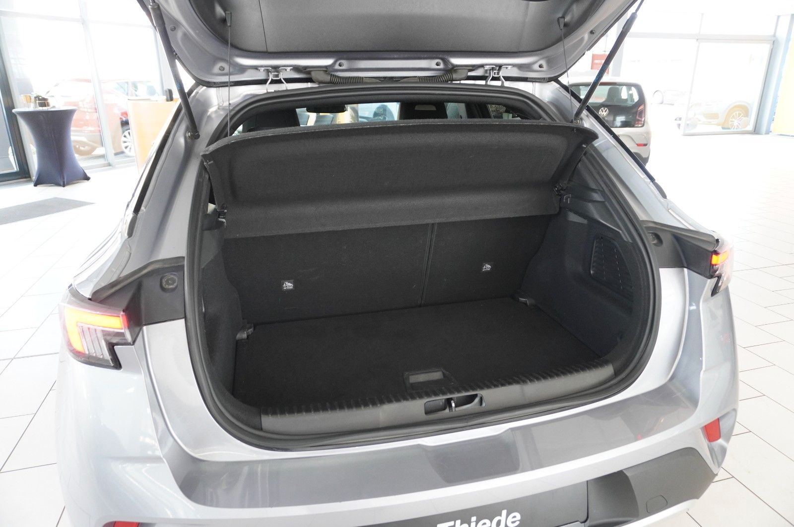 Fahrzeugabbildung Opel Mokka 1.2T ULTIMATE NAVI/LED/KAMERA/SPORT/SH/DAB