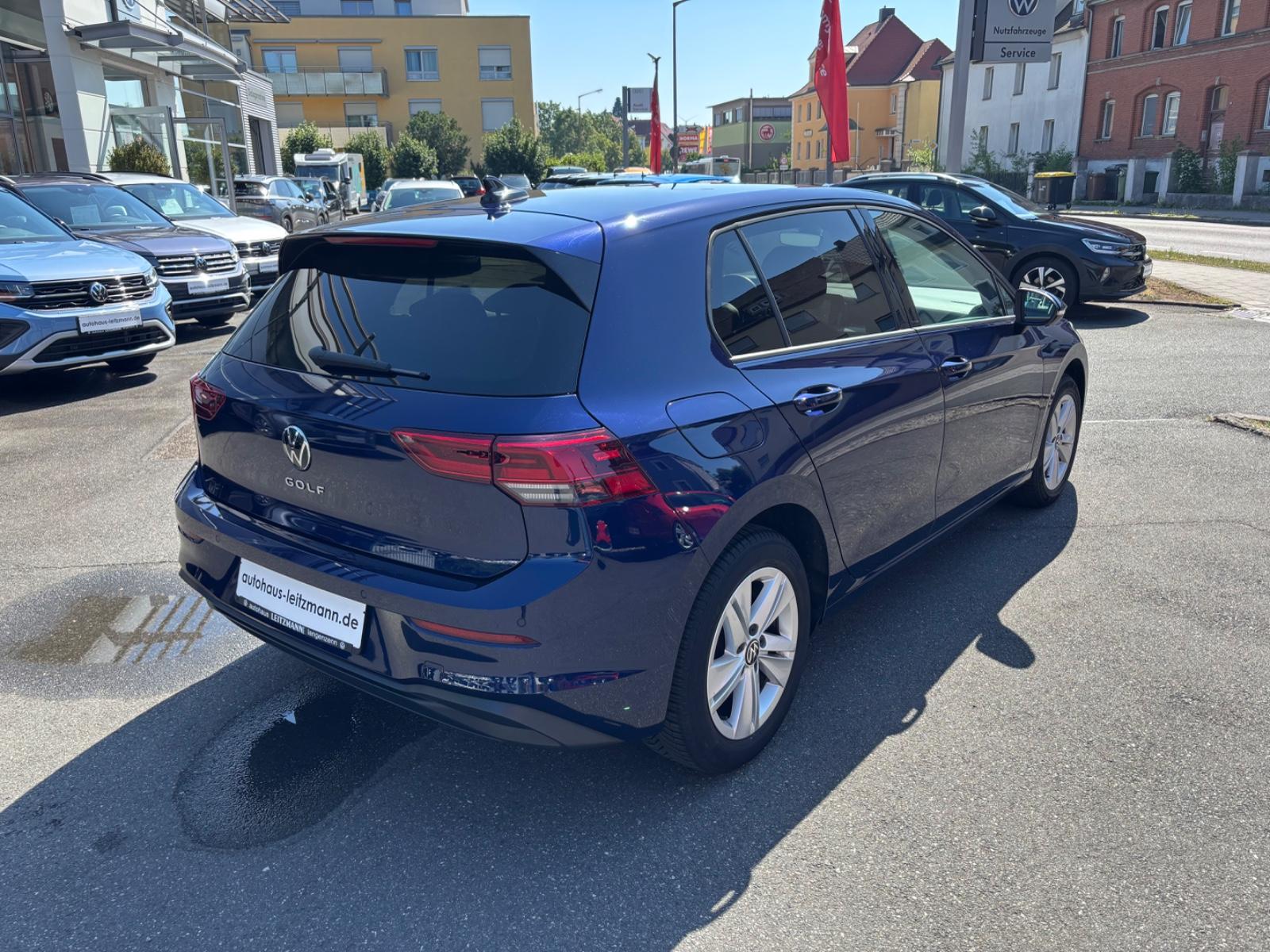 Volkswagen Golf VIII Lim. Life,Navi Pro,Winter-Paket,LED, миниатюра 3