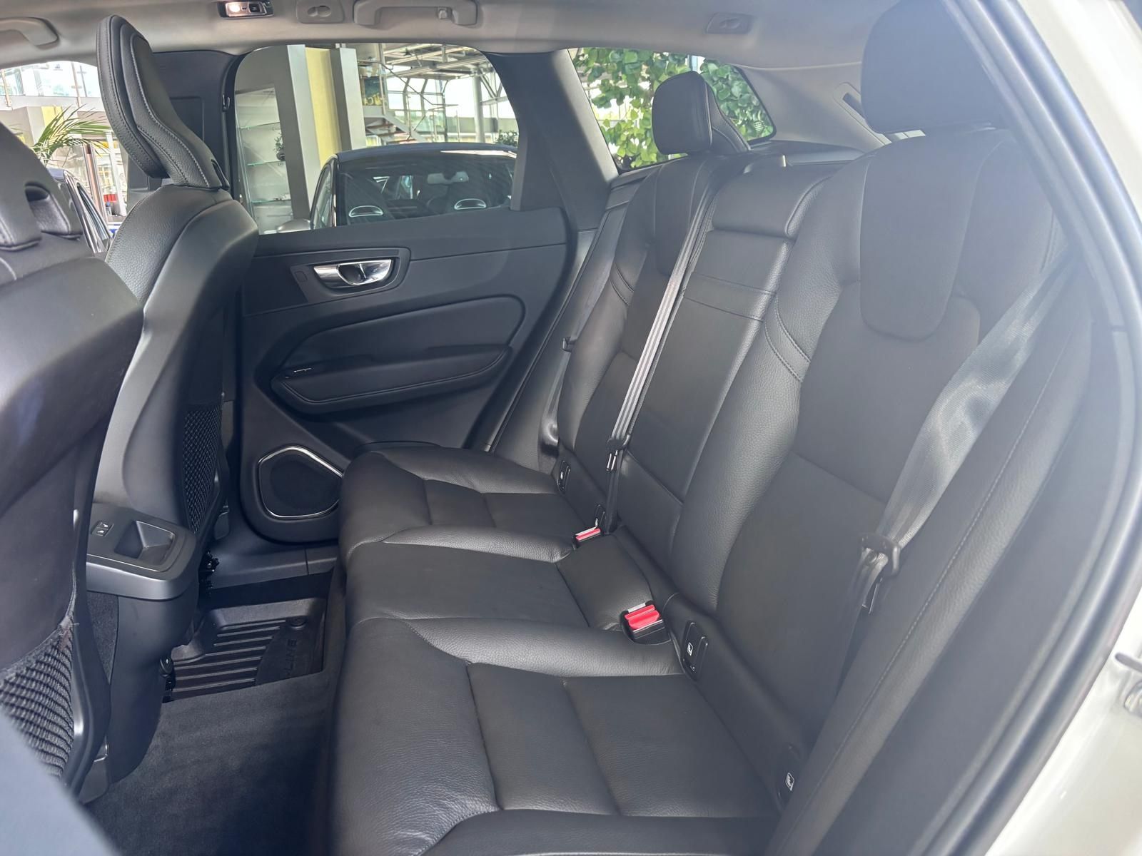 Fahrzeugabbildung Volvo XC60 Inscription AWD AHK LED NAVI LEDER Pano