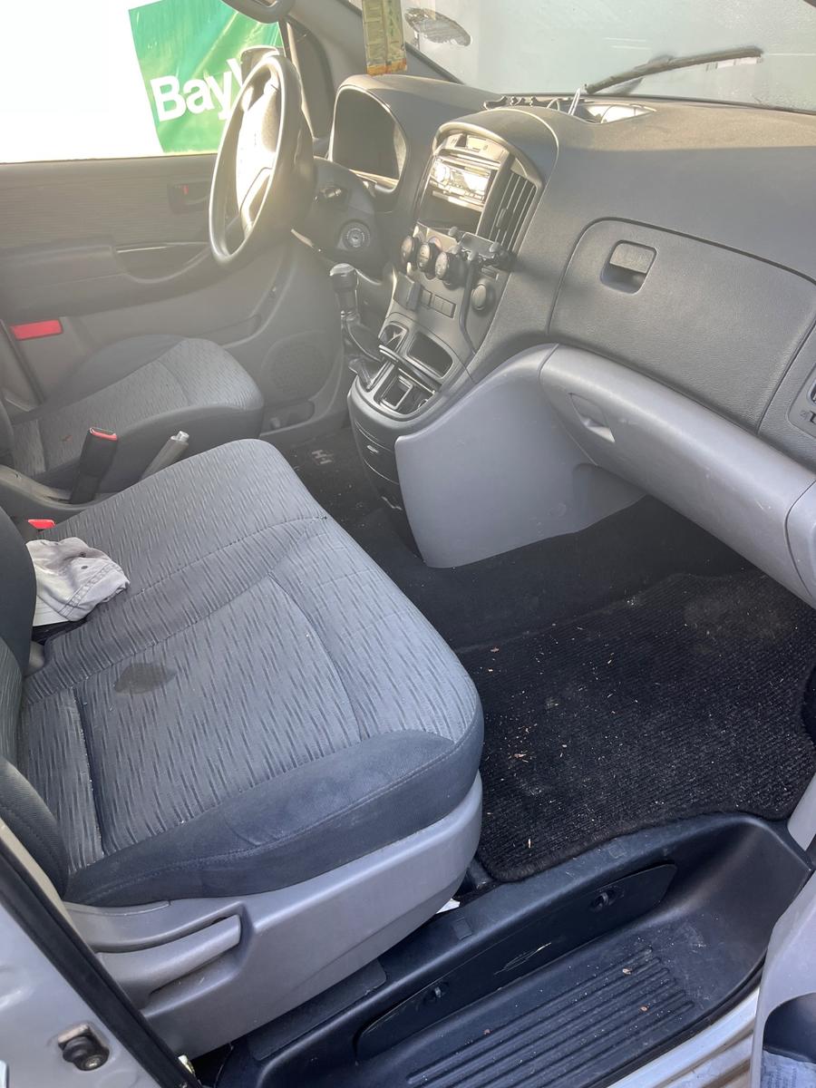 Hyundai H-1