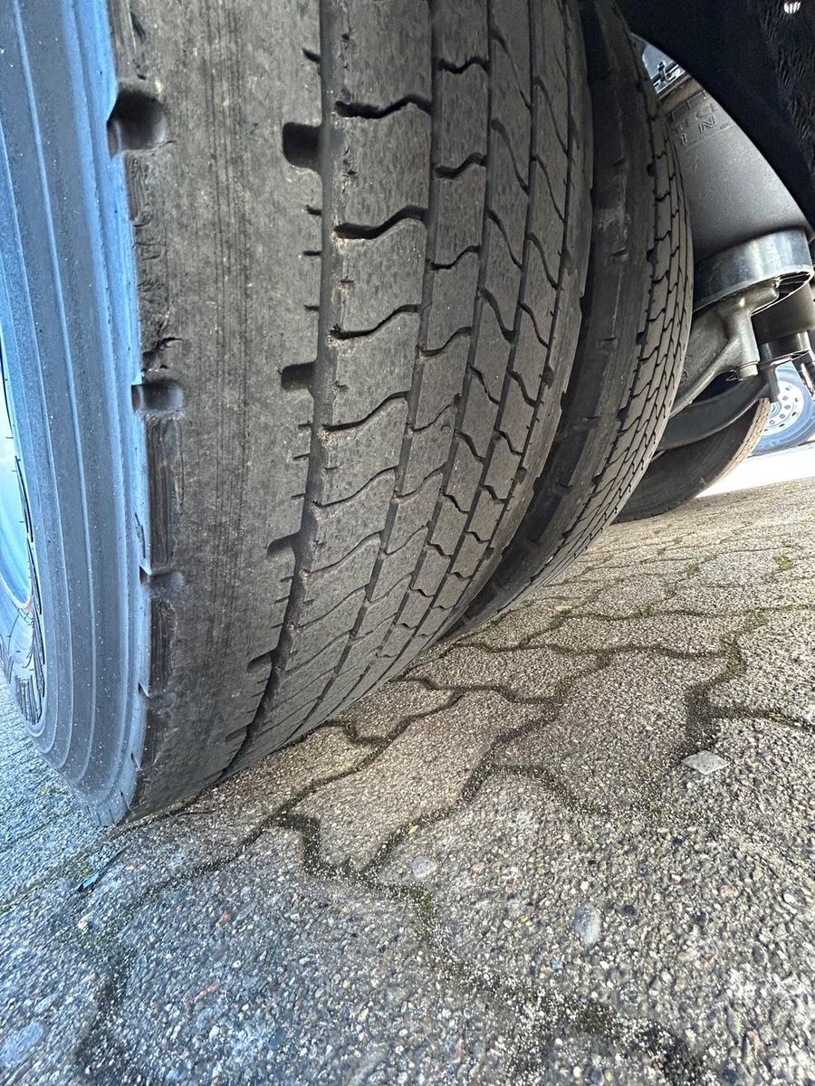 Fahrzeugabbildung DAF XF 480 FT SSC, Intarder, Bj. 2023