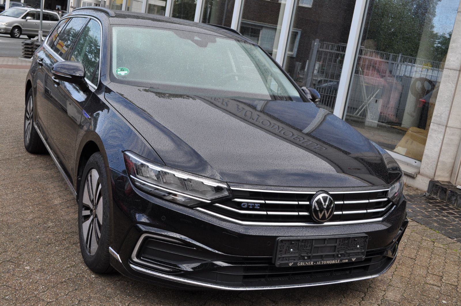 Fahrzeugabbildung Volkswagen Passat Variant GTE Business