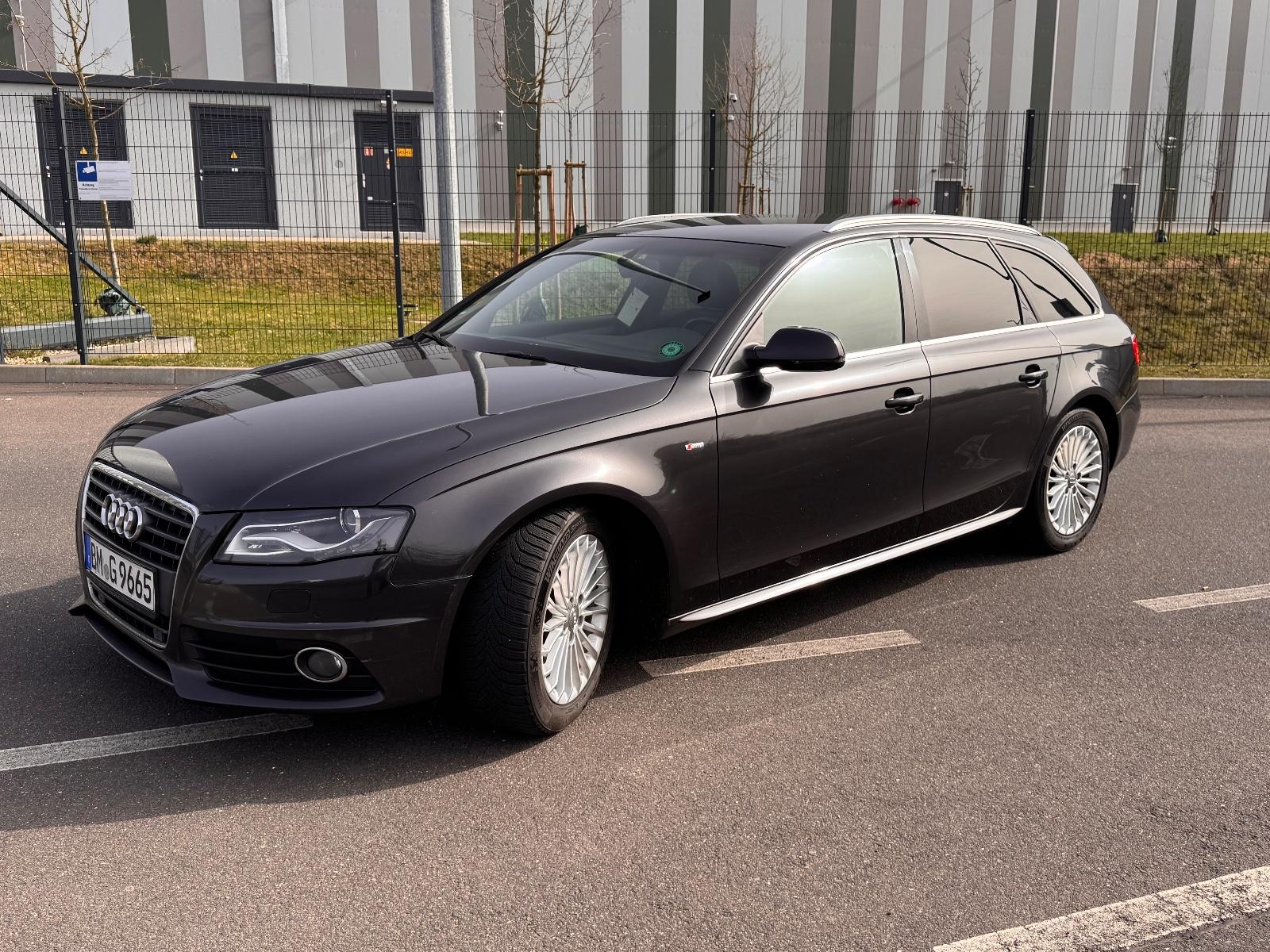 Audi A4 2011 — rear view