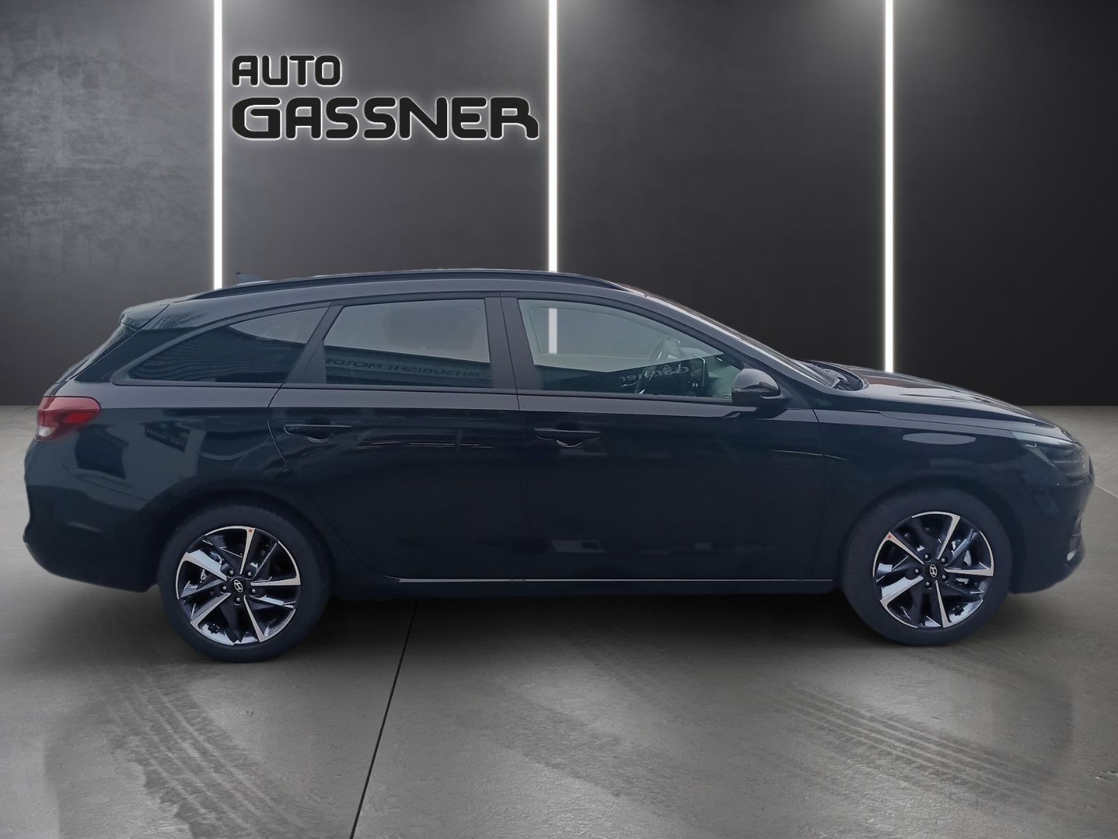 Fahrzeugabbildung Hyundai i30 Kombi 1,0T 100PS Advantage MT