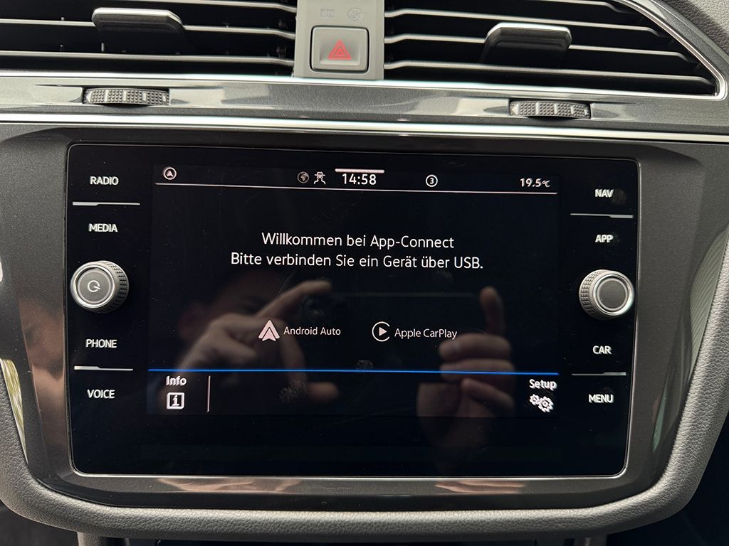 Tiguan 2.0 TDI DSG *NAVI*KEYLESS*REARVIEW*