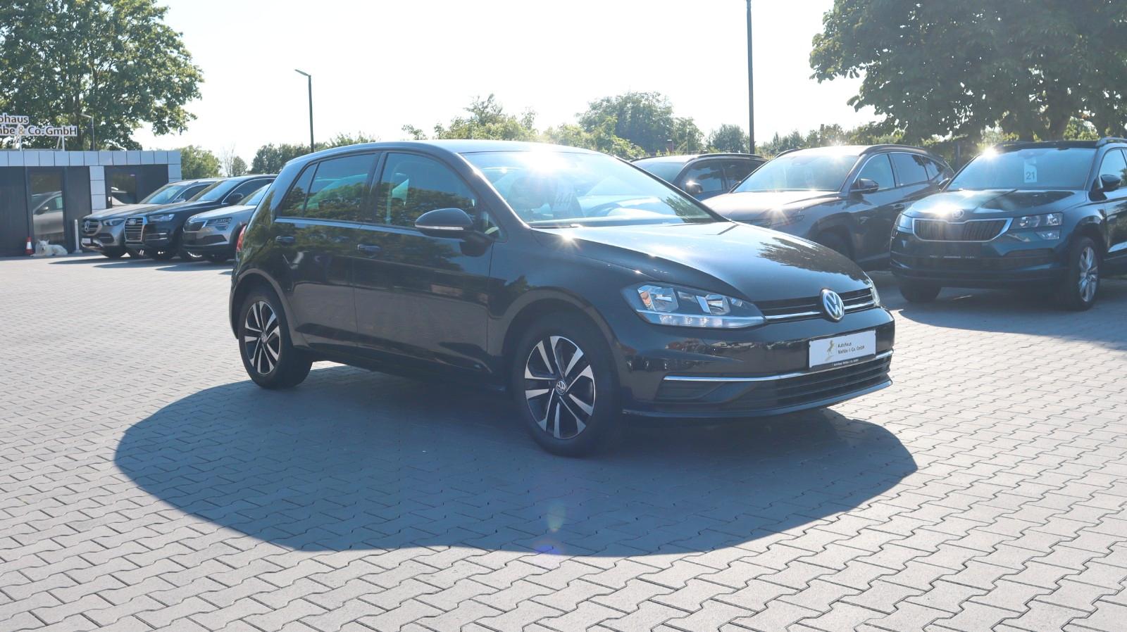 Volkswagen Golf 7 Lim. IQ.DRIVE Navi ACC TotW. AHK Spur PDC