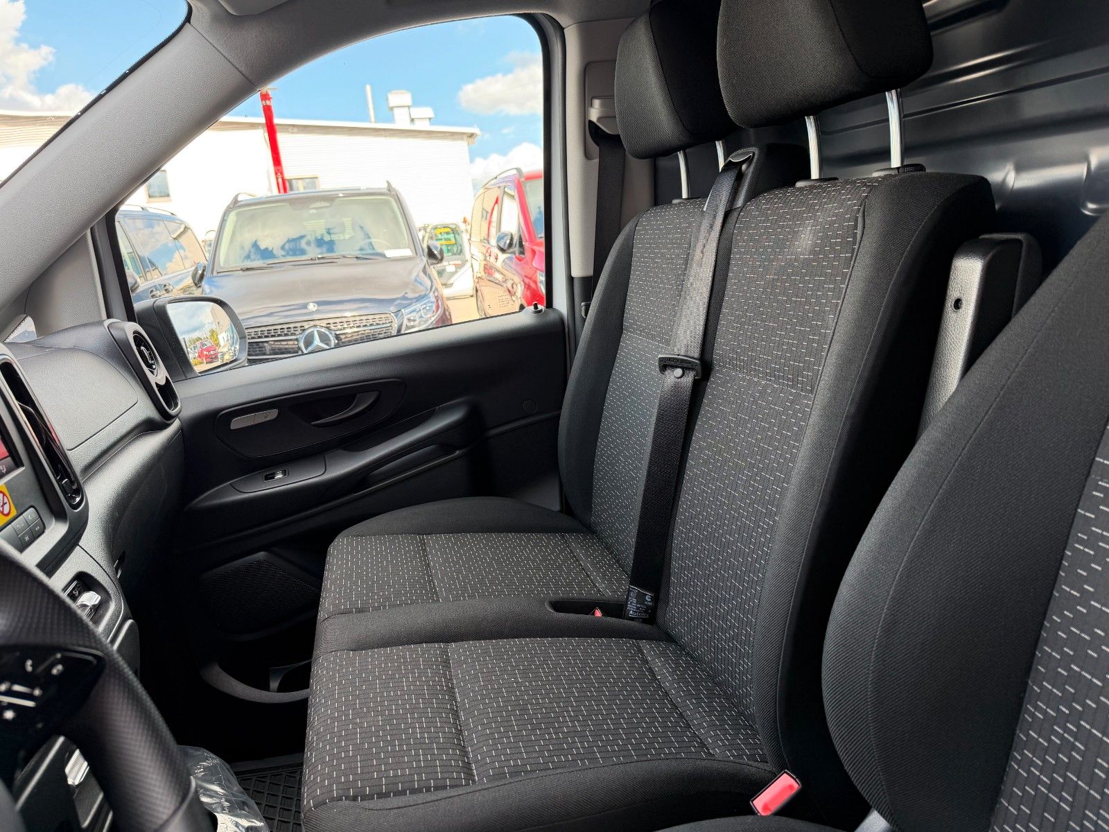 Fahrzeugabbildung Mercedes-Benz Vito 116 CDI 9G Extralang Klima MBUX