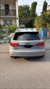 Audi RS3/ 2.Hand/ Pano/ Bang&Olufsen/8-Fach Bereift - Audi RS3 Gebrauchtwagen in München