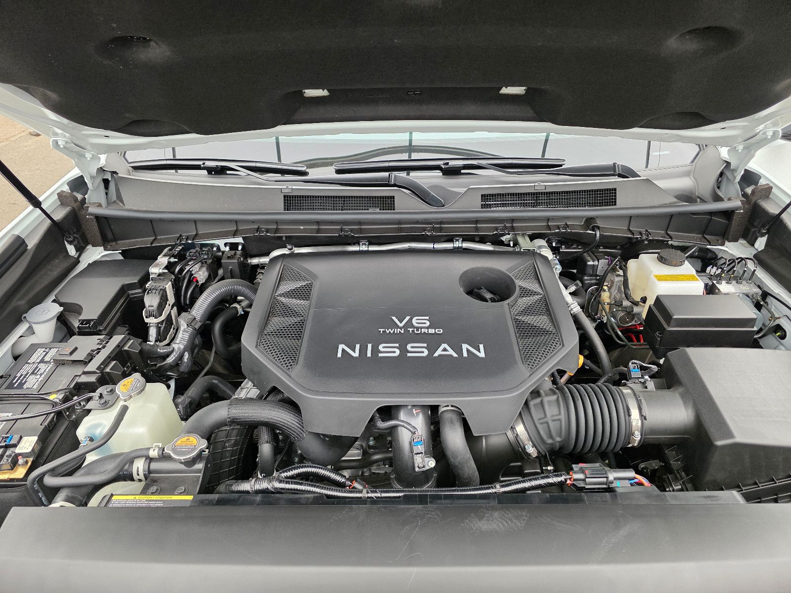 Fahrzeugabbildung Nissan Armada PLATINUM RESERVE Export Price Out of EU!