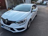 Renault Mégane IV | Nur 27.000 km | 1. Nutzer |  - Renault Megane Gebrauchtwagen in Freiburg