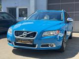 Volvo V70 Kombi Edition R-Design Euro5 - Volvo V70: Edition