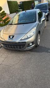 Peugeot 207 CC Roland Garros 120 Automatik Roland Garros - gebrauchte Peugeot 207 aus dem Jahr 2010