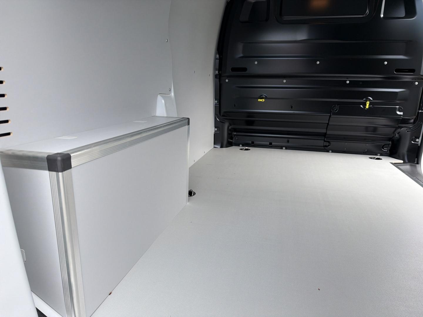 Peugeot Expert Kasten 2.0D Worksite-Paket Holzboden und 