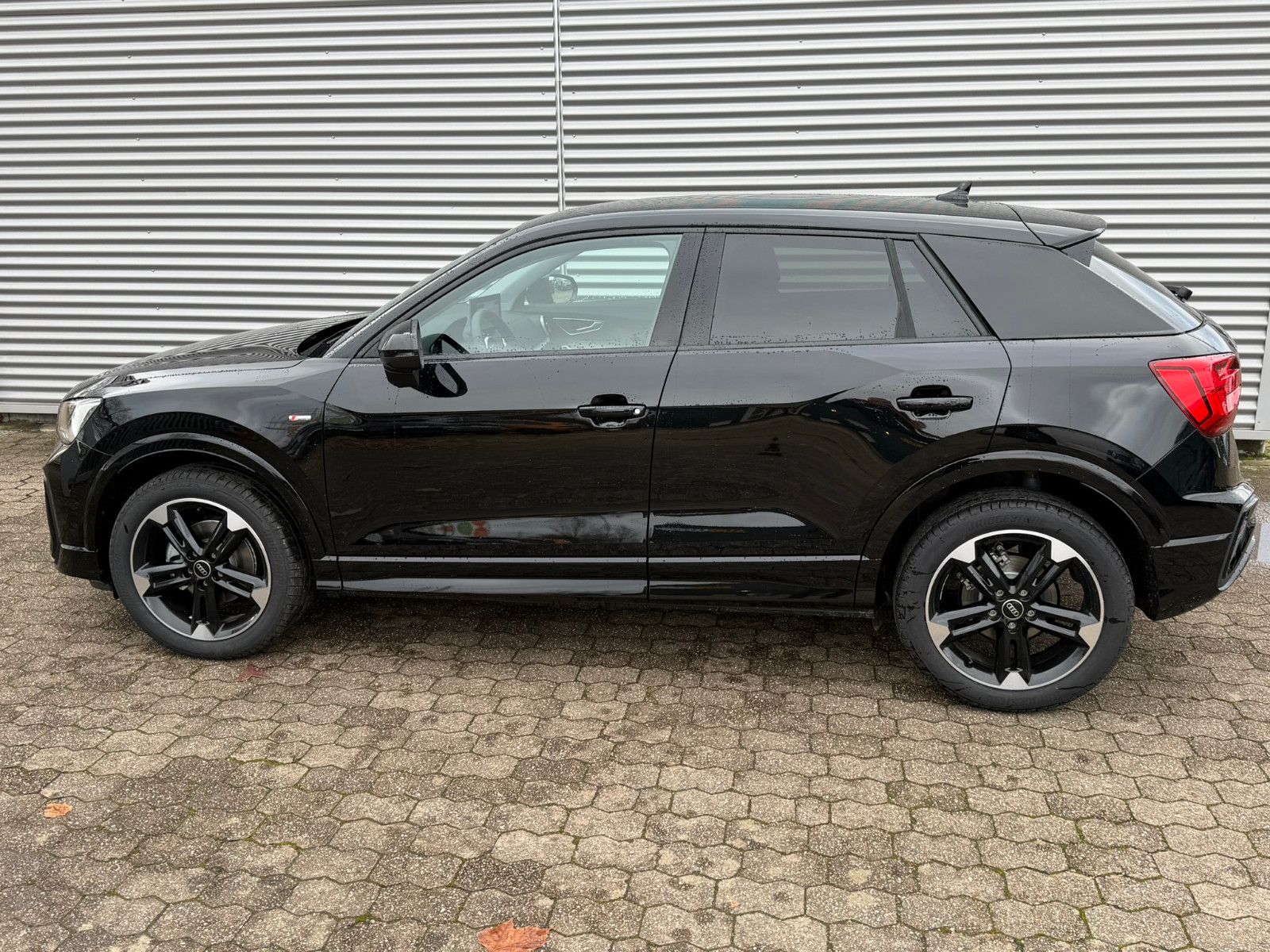 Fahrzeugabbildung Audi Q2 35 TFSI S line Navi SHZ