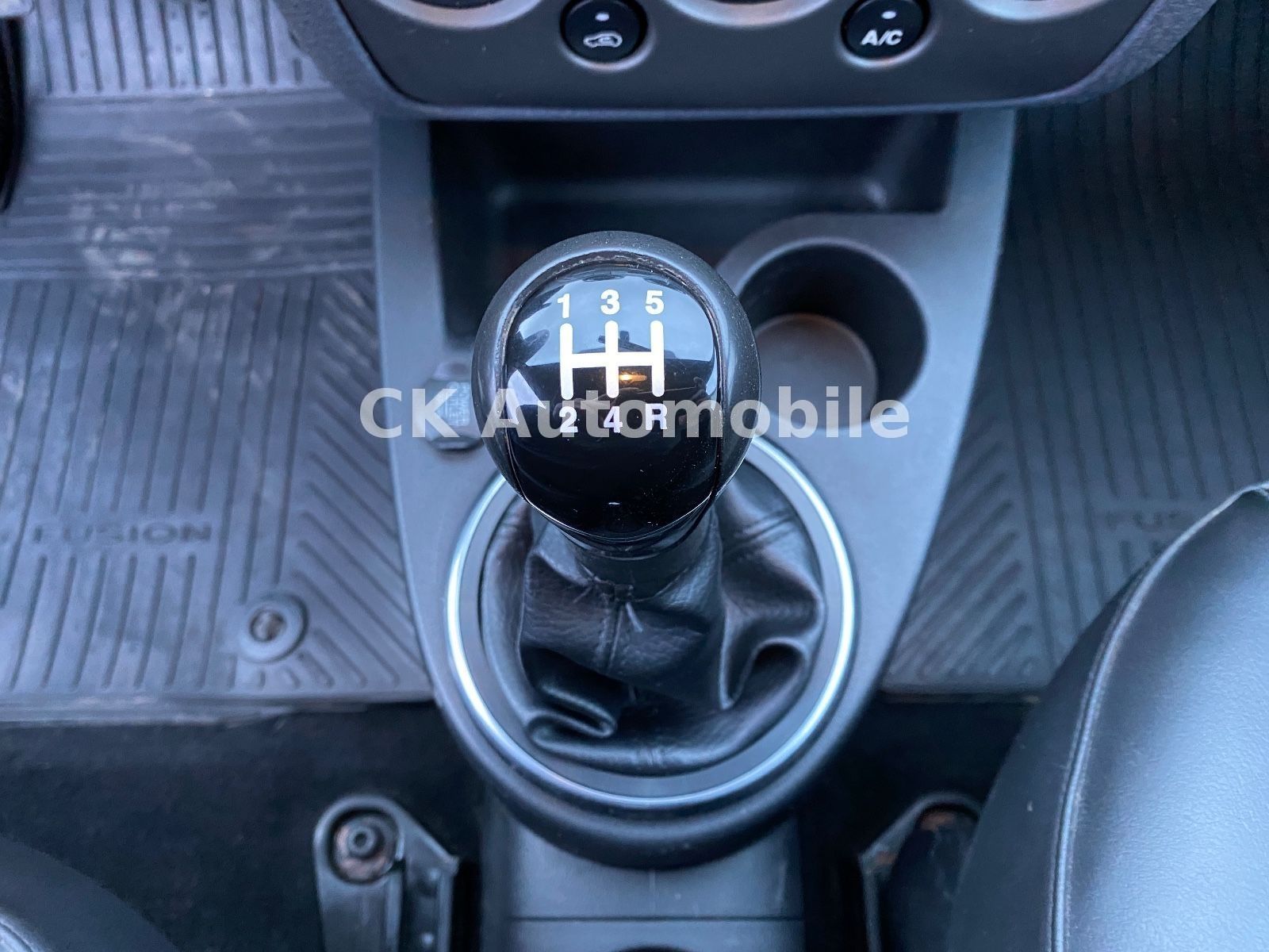 Fahrzeugabbildung Ford Fusion Trend 1.4/Klimaanlage/AHK
