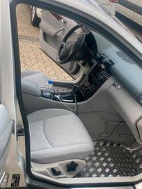 صورة 6 لـ 2001 Mercedes-BENZ C 180
