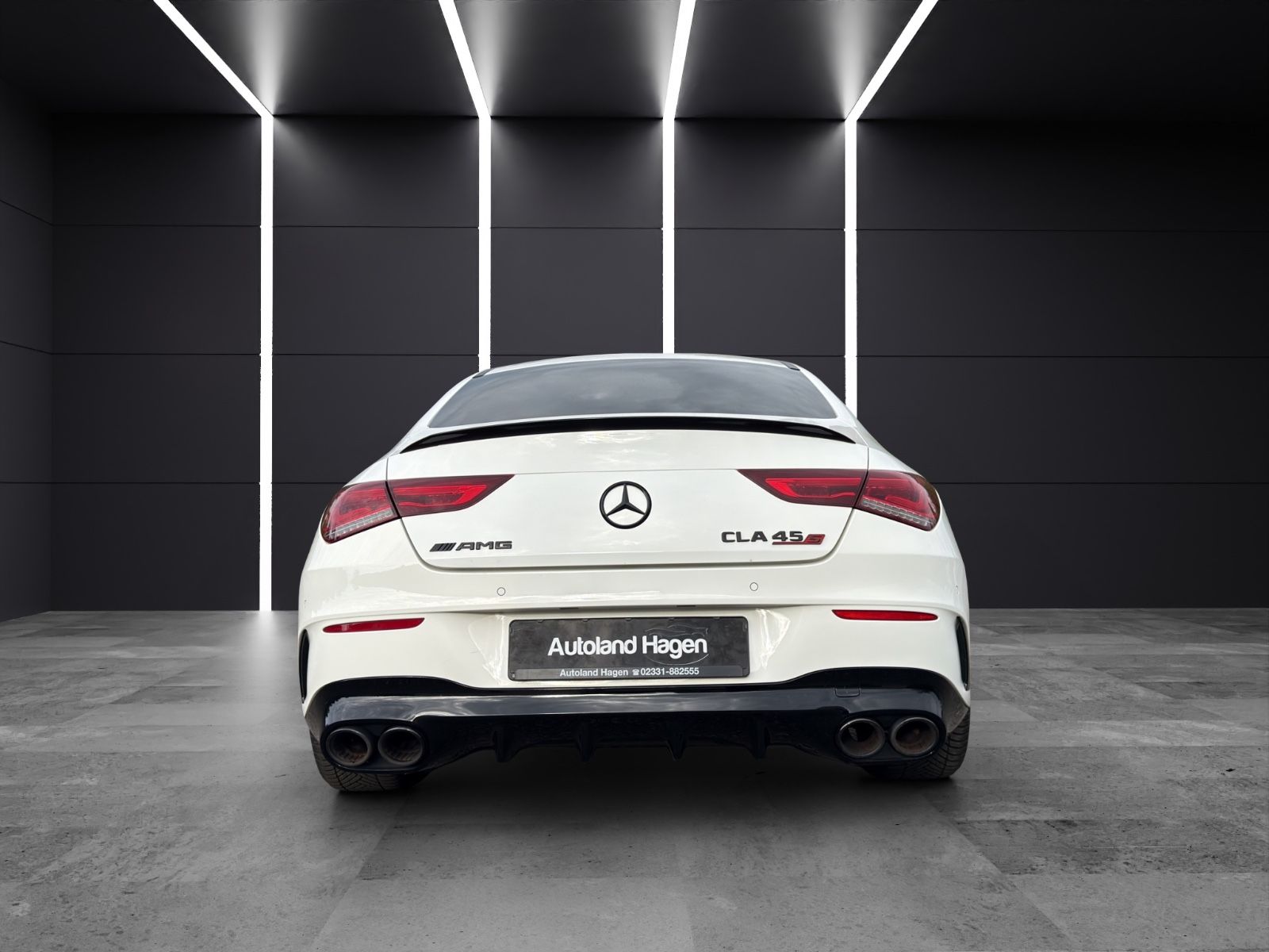 Mercedes-Benz CLA 45 S AMG foto 4