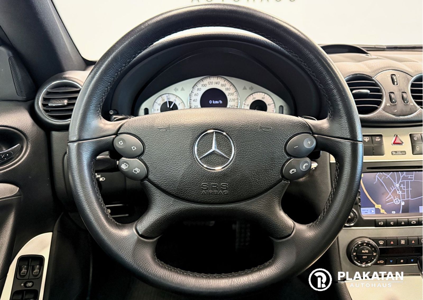 Fahrzeugabbildung Mercedes-Benz CLK 320 CDI Harman/Kard Leder Memory MB-Service