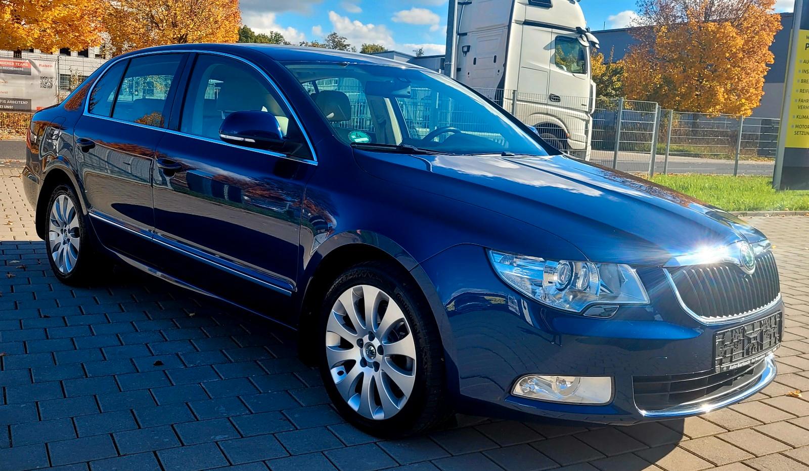 Skoda Superb Elegance/Tüv.Neu/V.Leder
