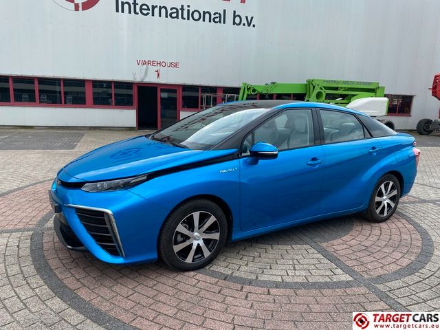 Toyota Mirai FCV Fuelcell Hydrogen 154PS netto Eur.9900