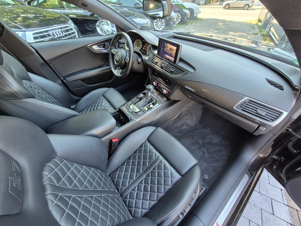 Audi S7