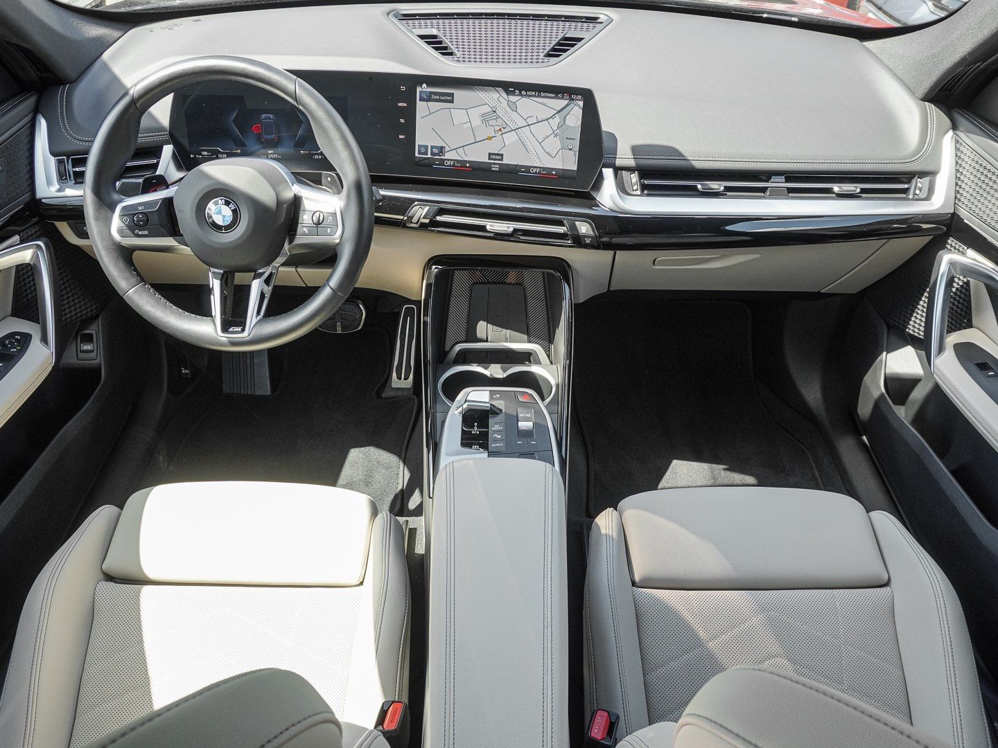 BMW X1 xDrive23i M Sport AHK RFK NAVI LED PDC V H foto 8