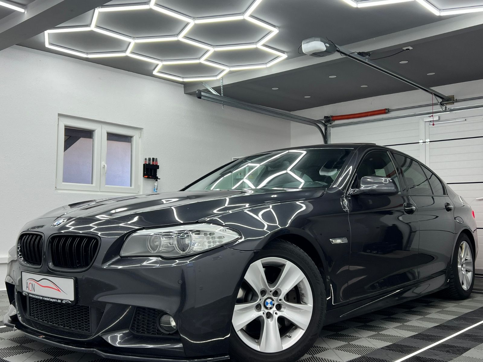 Fahrzeugabbildung BMW 530 d xDrive Lim. M SPORT/HuD/NAVI PROF/eGSD
