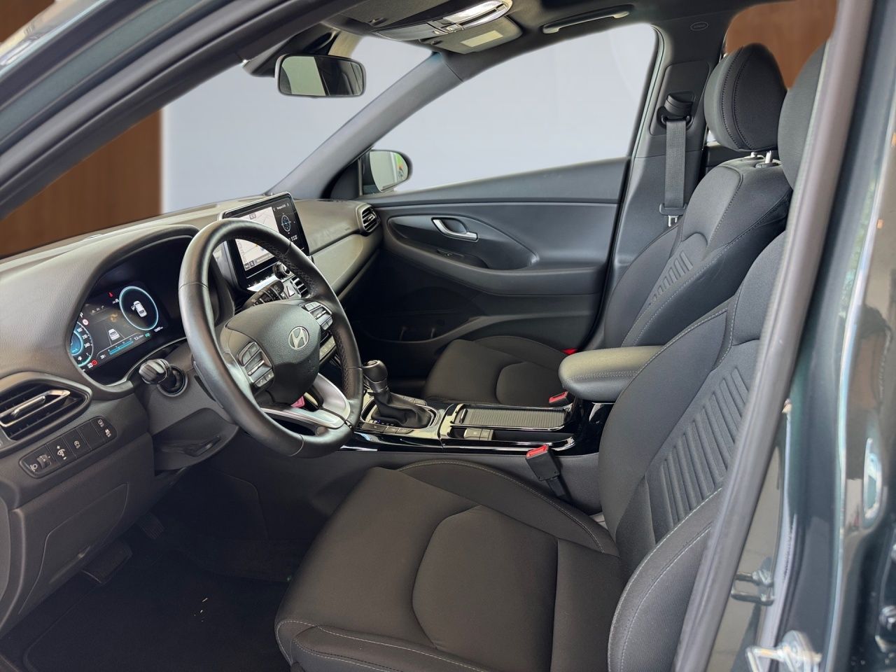 Fahrzeugabbildung Hyundai i30 ADVANTAGE AUT Fernlichtass. Kam. KlimaA LED