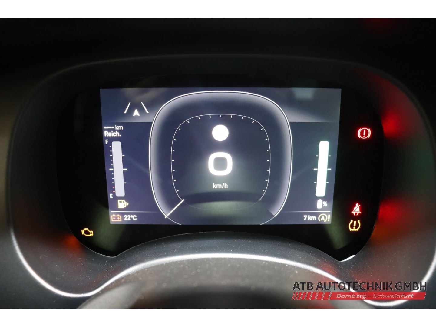 Fahrzeugabbildung Fiat Pandina ICON Hybrid 1.0 GSE DAB Spurhalteass.