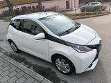 Toyota Aygo (X) 1,0-l-VVT-i x-play touch x-play touch - Toyota Aygo (X): Von Privat