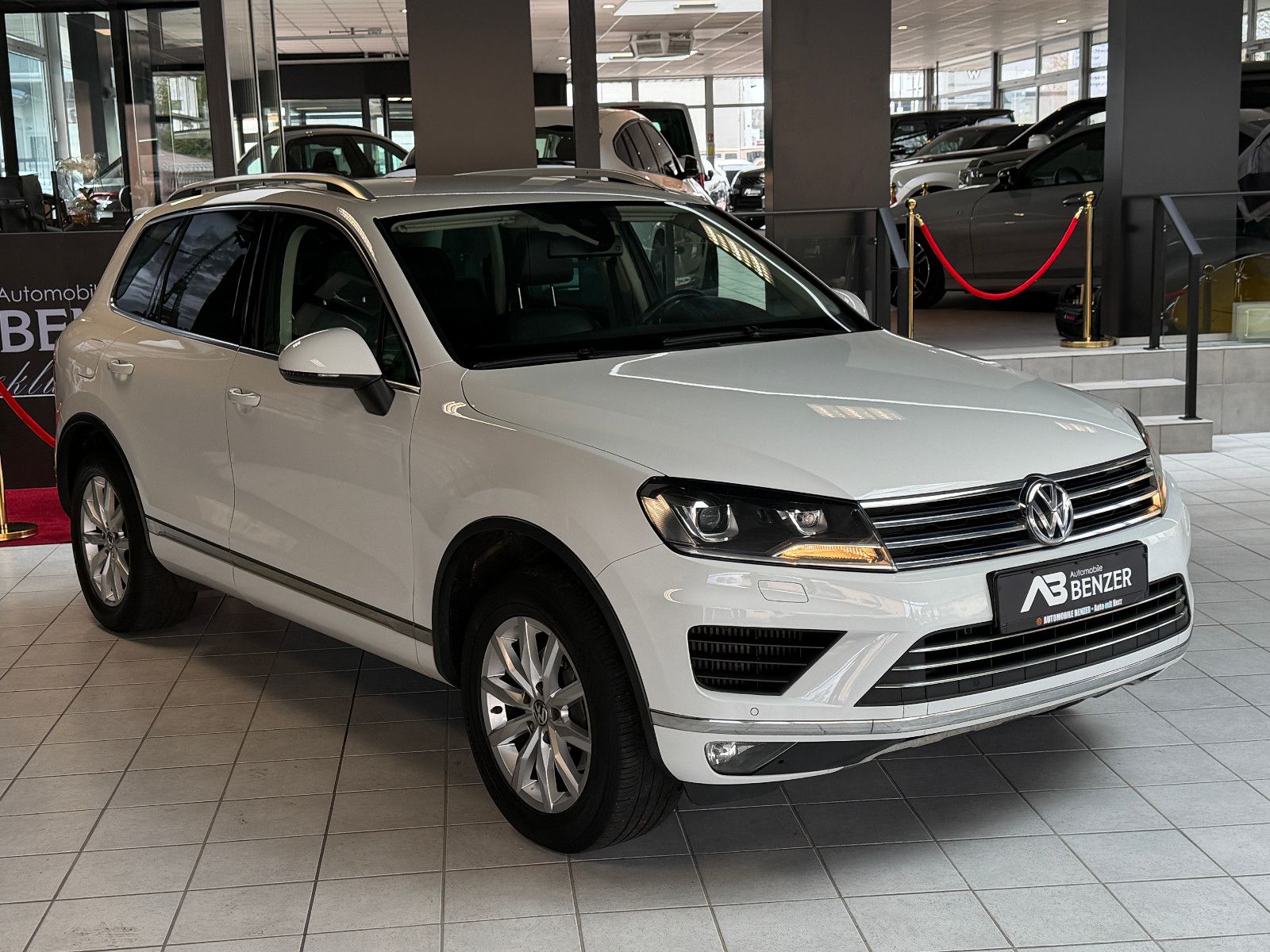 Fahrzeugabbildung Volkswagen Touareg V6 TDI BMT/Terrain Tech 4Mot/NAVI/LEDER