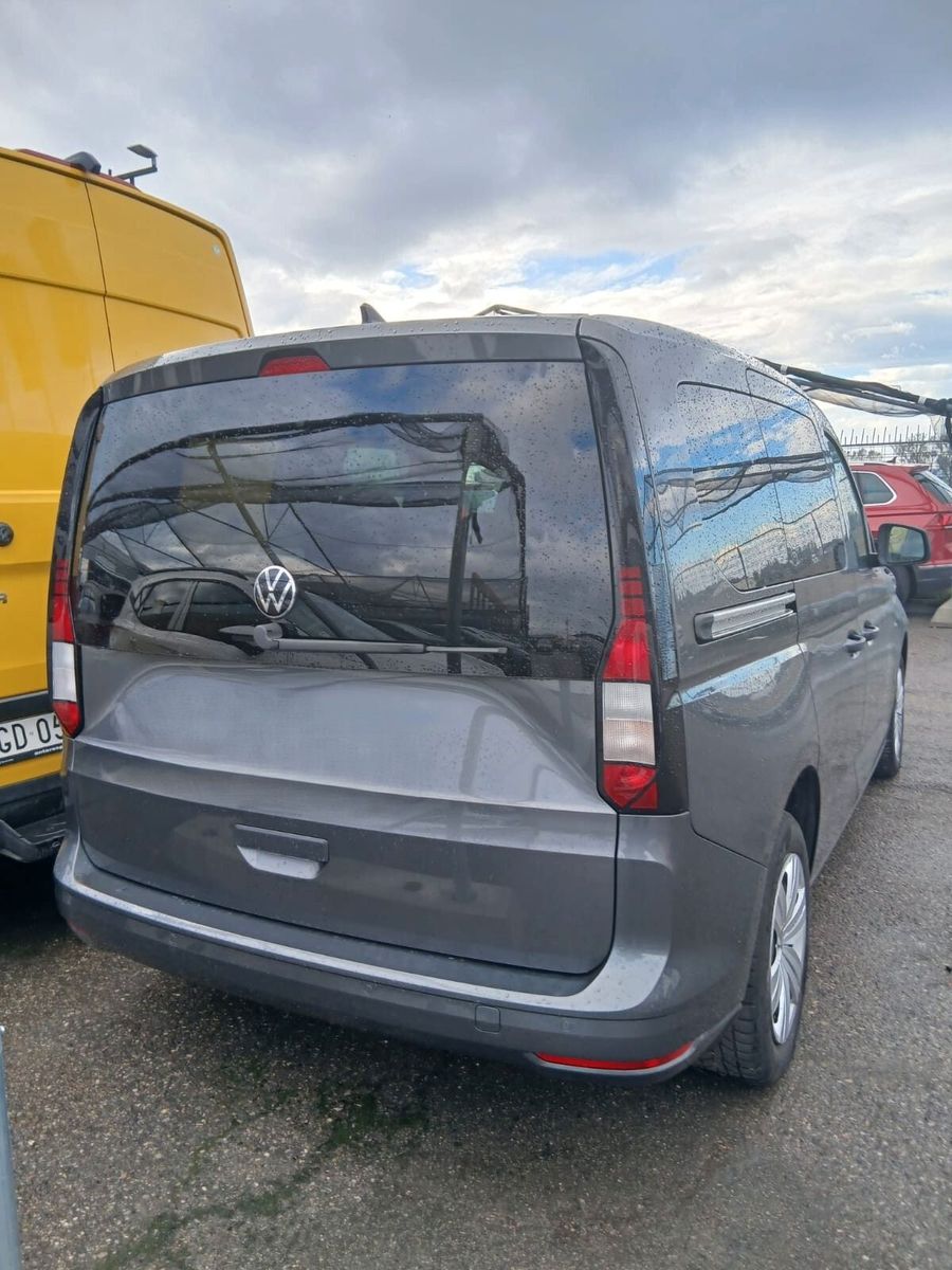 Volkswagen Caddy 1.5 TSI 114 CV Kombi Business imagem 2
