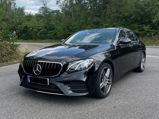 Mercedes-Benz E 220 E -Klasse Lim.*PANO*SHZ*SPA*AMG-LINE