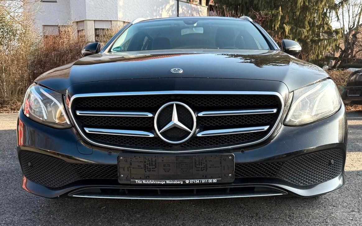 Mercedes-Benz E 220 E T-Modell E 220 d