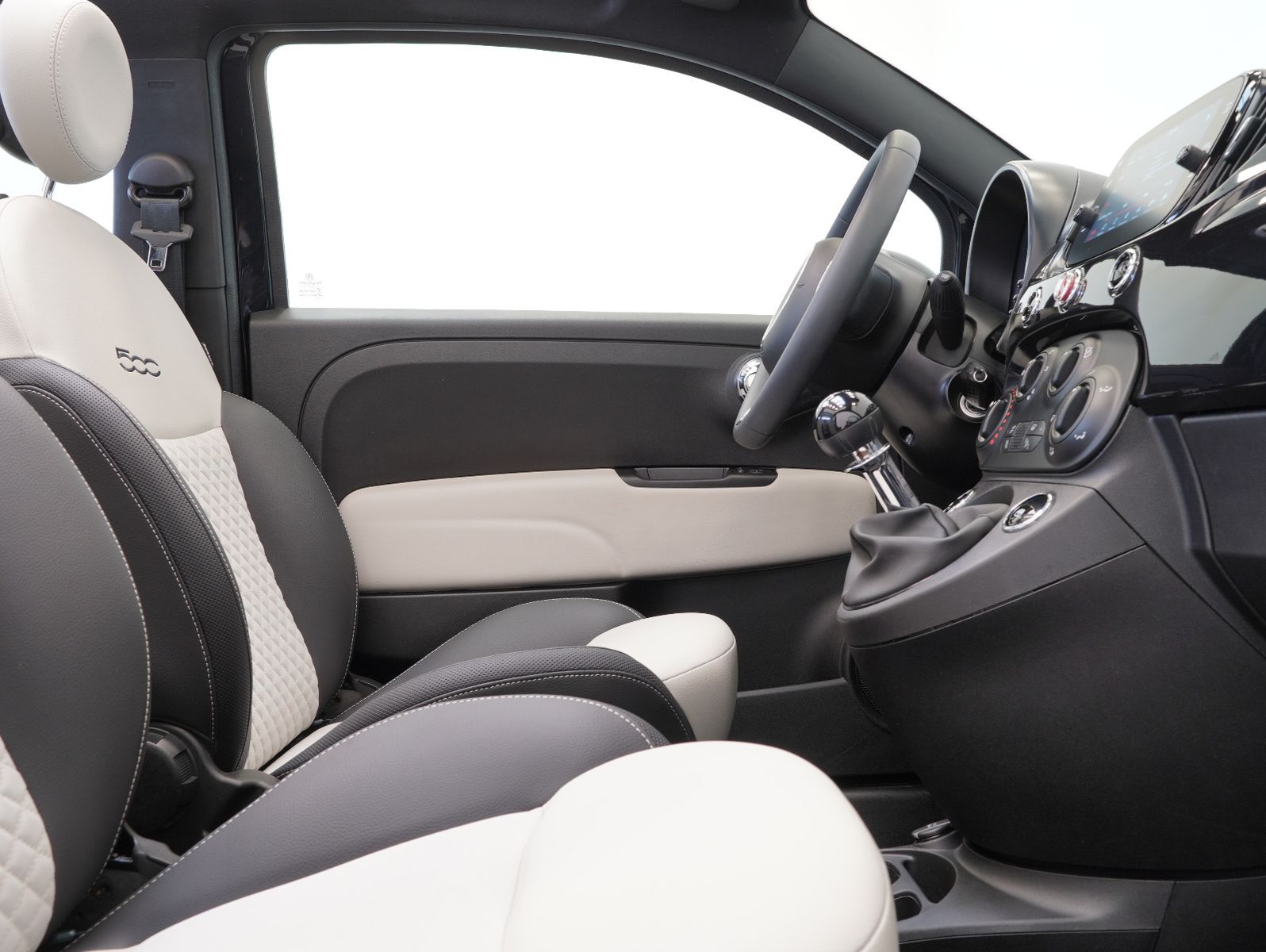 Fahrzeugabbildung Fiat 500C Dolcevita Cabrio