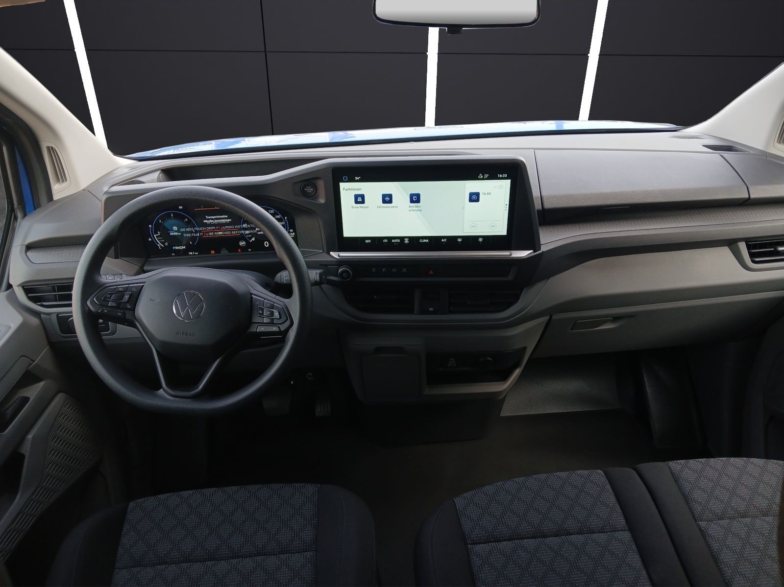 Fahrzeugabbildung Volkswagen T7 Transporter Kombi TDI LR KLIMA RFK PDK