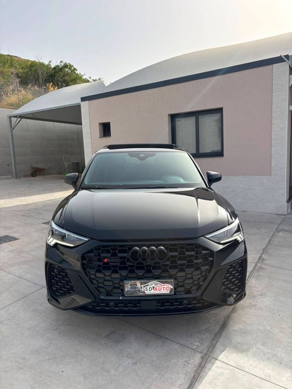 Image of Audi Q3