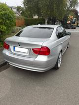BMW 320 d TÜV NEU 10/27 Scheckheftgepflegt - gebrauchte BMW 320 aus dem Jahr 2011