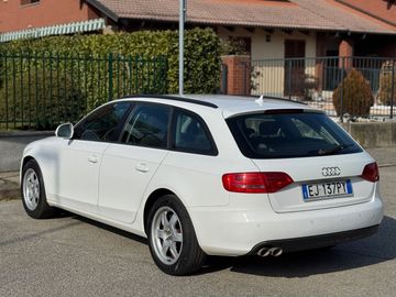 Audi A4 - 4