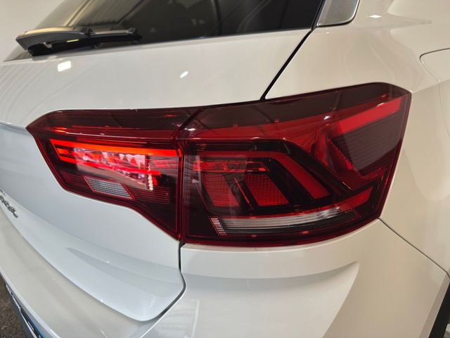 T-Roc 1.5 TSI DSG R-LINE LED+NAV+AHK+KAMERA+ACC+