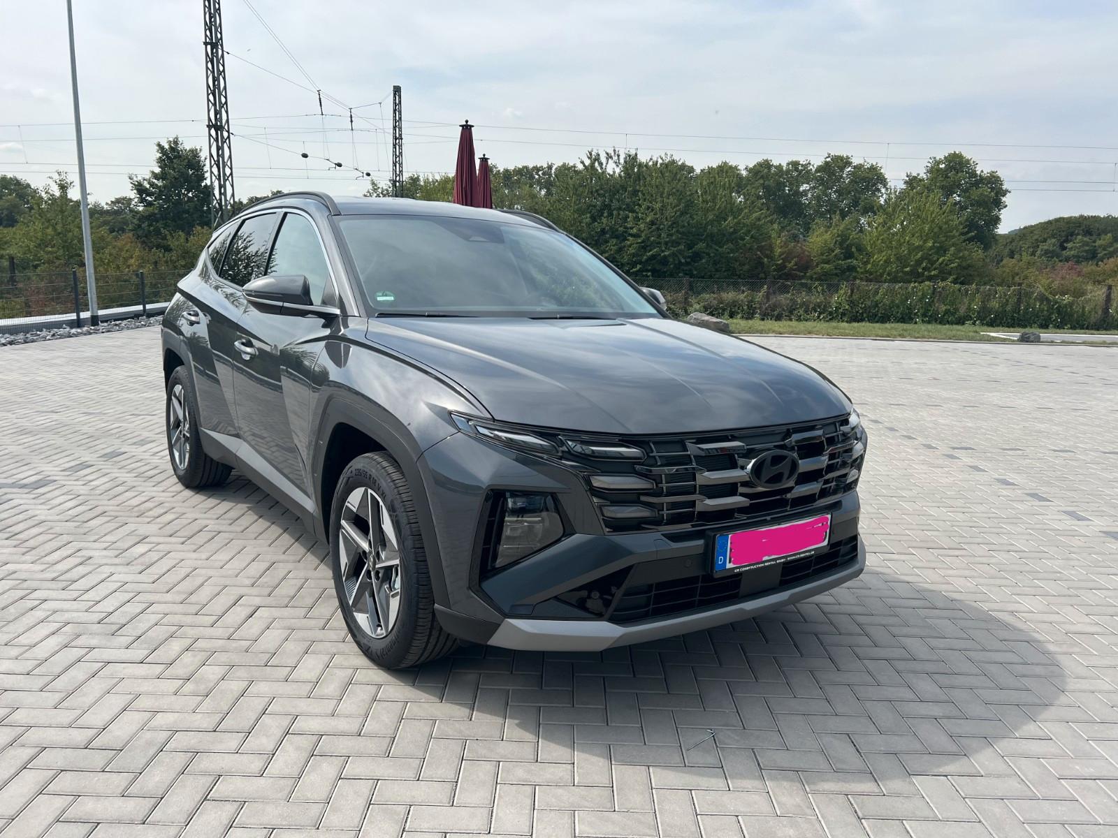 Hyundai TUCSON 1.6 CRDi °Trend°Mild-HY°4WD°Matrix-°AHK°