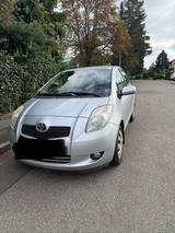 Toyota Yaris - Toyota Yaris Gebrauchtwagen in Freiburg
