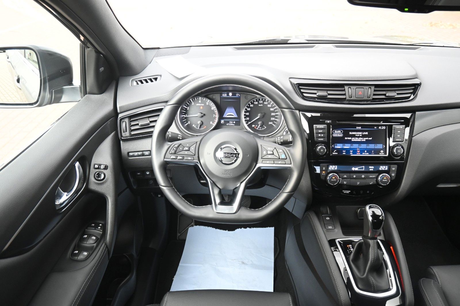 Fahrzeugabbildung Nissan Qashqai 1.3 DIG-T N-Tec*LED*DAB*360