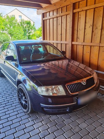 Skoda Superb 2.5 TDI V6 Laurin & Klement T...