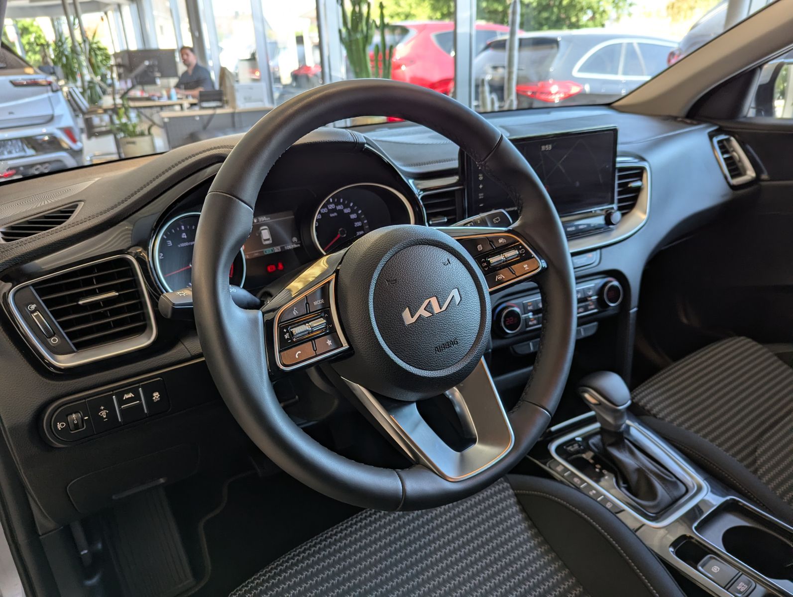 Fahrzeugabbildung Kia cee'd / Ceed 1.5 SW Ultim Style-Pak JBL ACC 7J