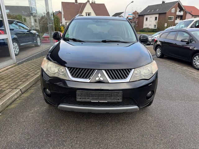 Mitsubishi Outlander 2.4 Instyle