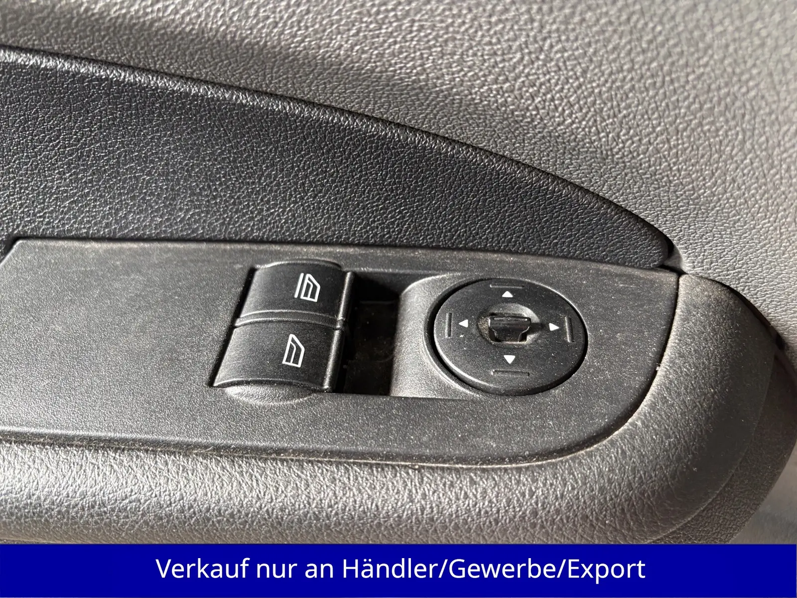 Ford Focus 2006 — photo 16