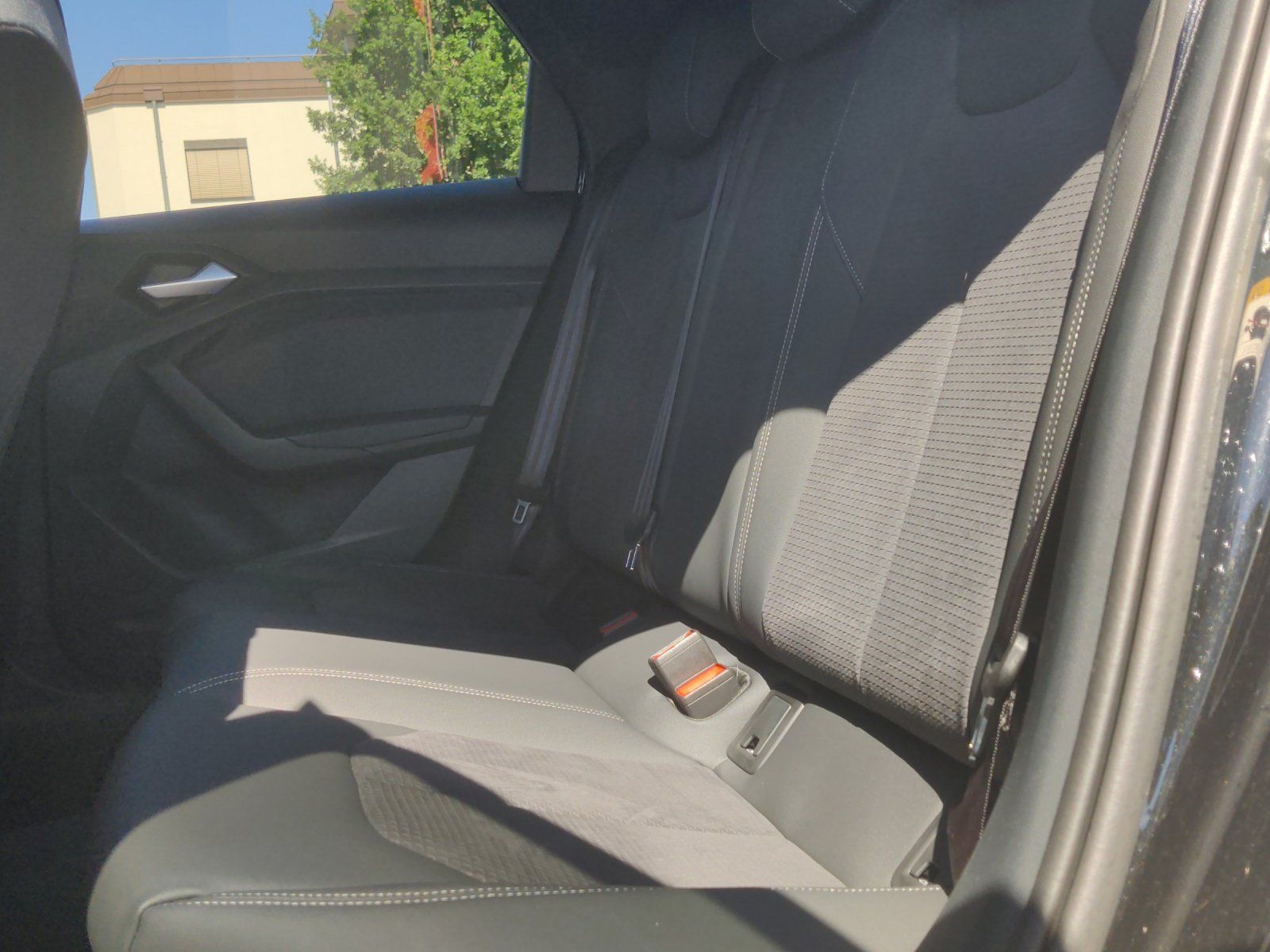 Fahrzeugabbildung Audi A1 Sportback Advanced 30 TFSI S tronic Interieur